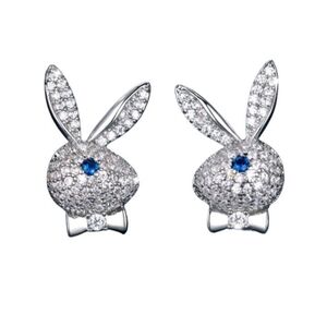 BUNNY STUDS